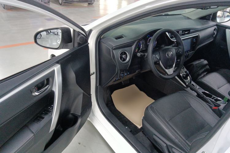Used Toyota Corolla Hybrid E+ 2019 1.8L E-CVT Luxury Edition Driver Seat