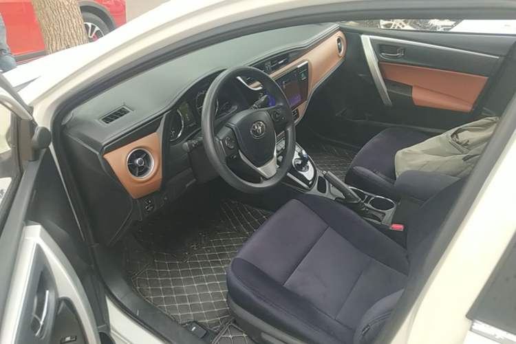 Used Toyota Corolla Hybrid E+ 2019 1.8L E-CVT Leading Edition Driver Seat