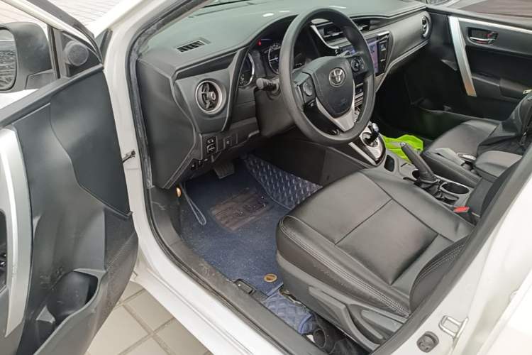Used Toyota Corolla Hybrid E+ 2019 1.8L E-CVT Leading Edition Driver Seat
