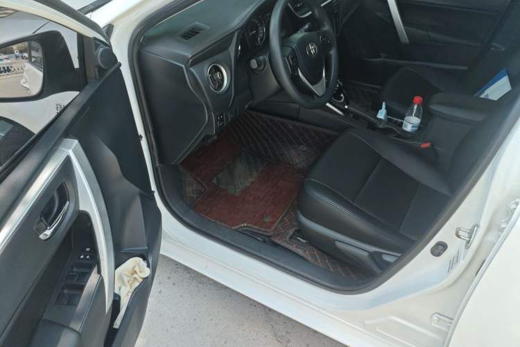 Used Toyota Corolla Hybrid E+ 2019 1.8L E-CVT Leading Edition Driver Seat