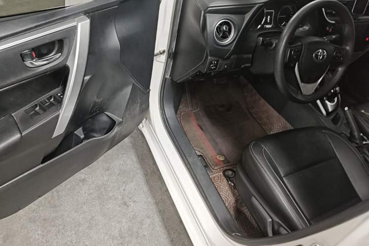 Used Toyota Corolla Hybrid E+ 2019 1.8L E-CVT Luxury Edition Driver Seat