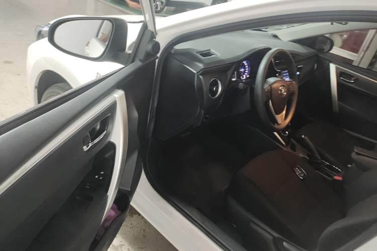 Used Toyota Corolla Hybrid E+ 2019 1.8L E-CVT Leading Edition Driver Seat