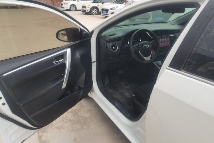 Used Toyota Corolla Hybrid E+ 2019 1.8L E-CVT Leading Edition Driver Seat
