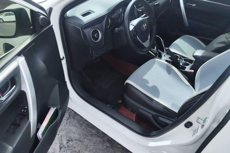 Used Toyota Corolla Hybrid E+ 2019 1.8L E-CVT Leading Edition Driver Seat