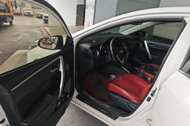 Used Toyota Corolla Hybrid E+ 2019 1.8L E-CVT Leading Edition Driver Seat