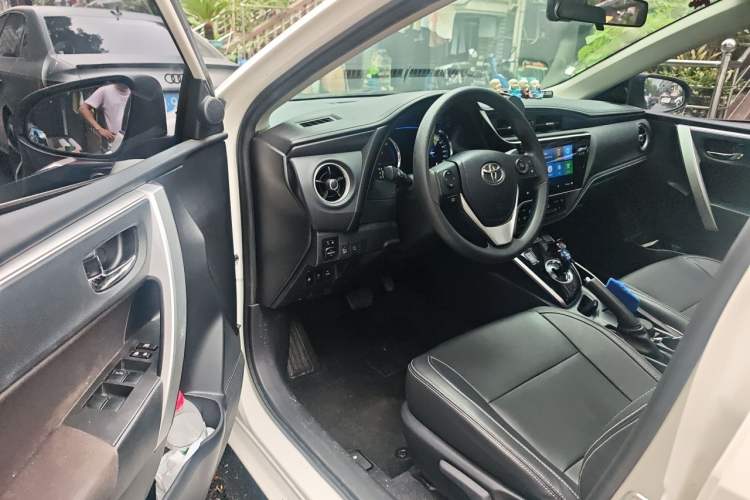 Used Toyota Corolla Hybrid E+ 2019 1.8L E-CVT Leading Edition Driver Seat