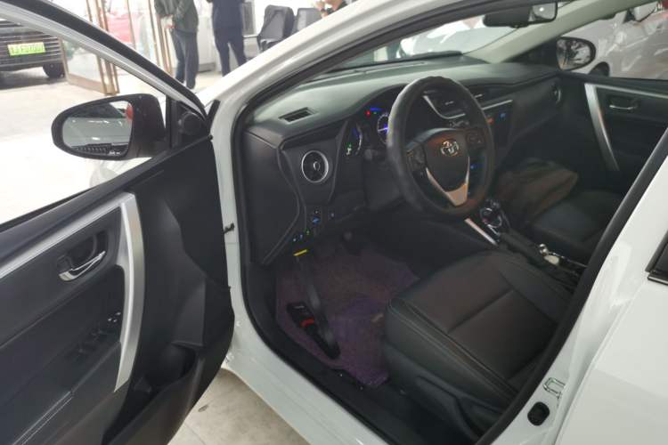 Used Toyota Corolla Hybrid E+ 2019 1.8L E-CVT Luxury Edition Driver Seat