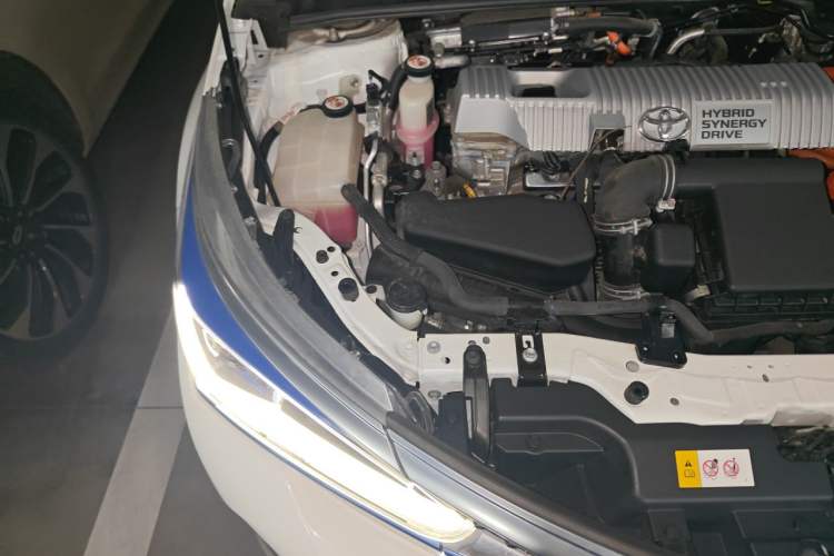 Used Toyota Corolla Hybrid E+ 2019 1.8L E-CVT Luxury Edition Engine Bay Right