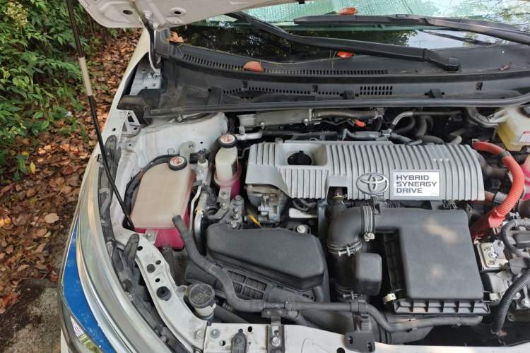 Used Toyota Corolla Hybrid E+ 2019 1.8L E-CVT Leading Edition Engine Bay Right