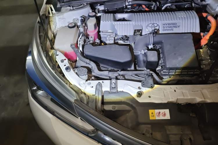 Used Toyota Corolla Hybrid E+ 2019 1.8L E-CVT Leading Edition Engine Bay Right