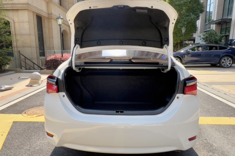 Used Toyota Corolla Hybrid E+ 2019 1.8L E-CVT Leading Edition Exterior 1