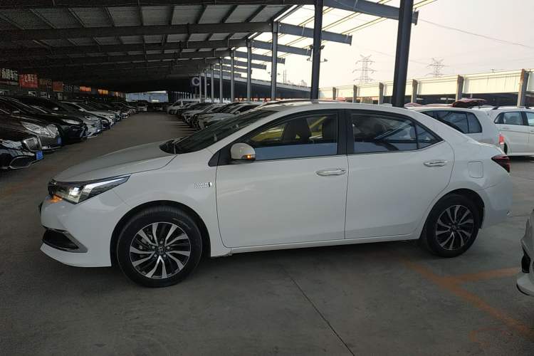 Used Toyota Corolla Hybrid E+ 2019 1.8L E-CVT Leading Edition Exterior 3
