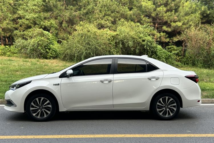 Used Toyota Corolla Hybrid E+ 2019 1.8L E-CVT Leading Edition Exterior 3