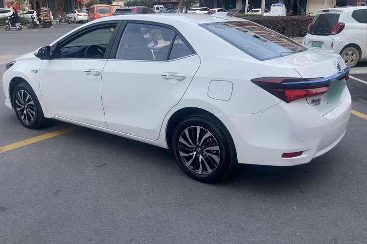 Used Toyota Corolla Hybrid E+ 2019 1.8L E-CVT Leading Edition Exterior 5