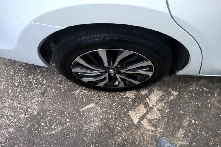 Used Toyota Corolla Hybrid E+ 2019 1.8L E-CVT Leading Edition Exterior 5