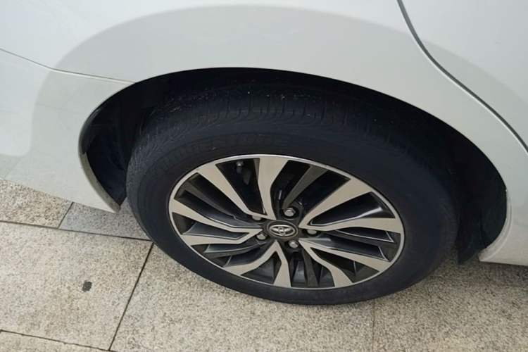 Used Toyota Corolla Hybrid E+ 2019 1.8L E-CVT Flagship Edition Exterior 5