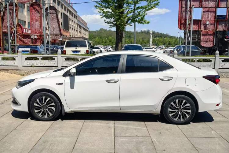 Used Toyota Corolla Hybrid E+ 2019 1.8L E-CVT Leading Edition Exterior 7
