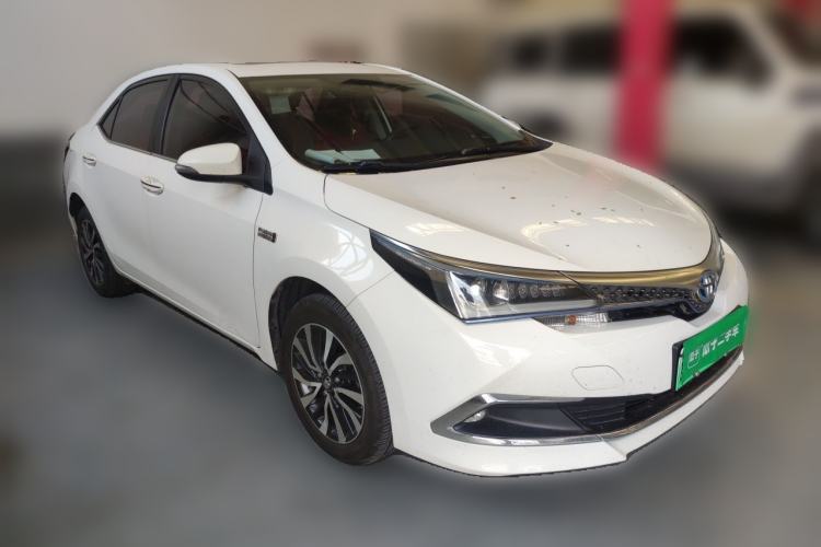 Used Toyota Corolla Hybrid E+ 2019 1.8L E-CVT Leading Edition Front Right 45 Deg