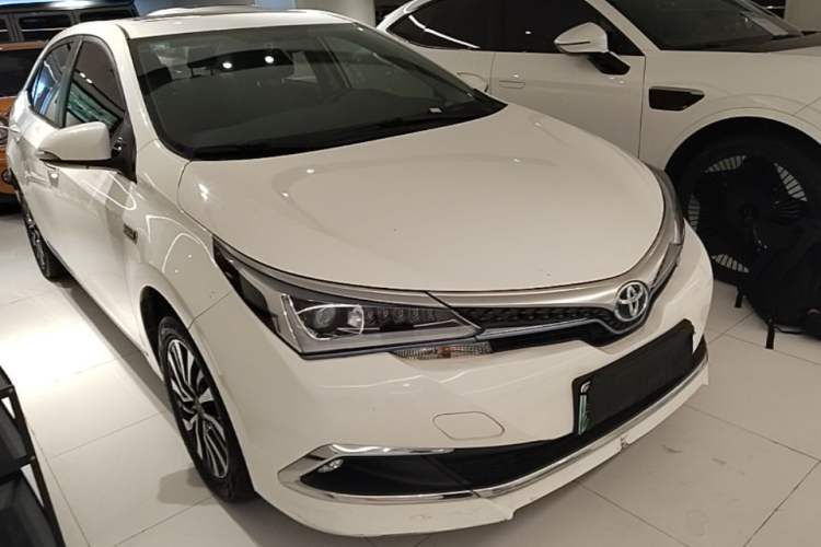 Used Toyota Corolla Hybrid E+ 2019 1.8L E-CVT Leading Edition Front Right 45 Deg