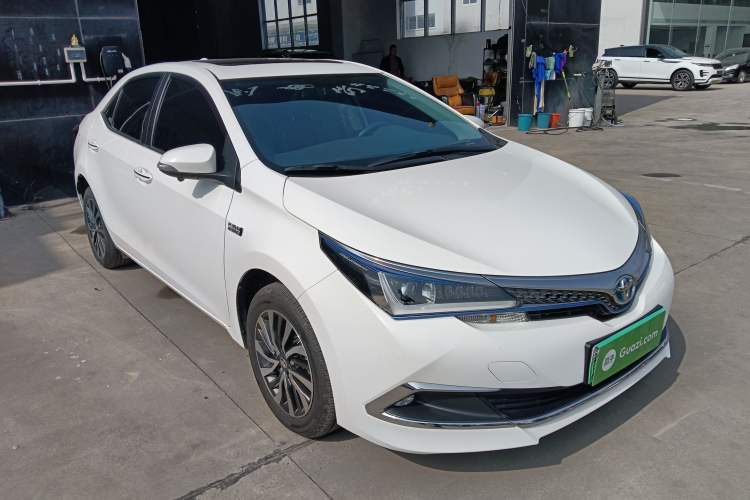 Used Toyota Corolla Hybrid E+ 2019 1.8L E-CVT Leading Edition Front Right 45 Deg