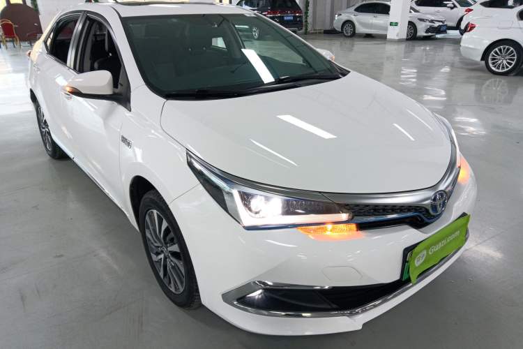 Used Toyota Corolla Hybrid E+ 2019 1.8L E-CVT Luxury Edition Front Right 45 Deg