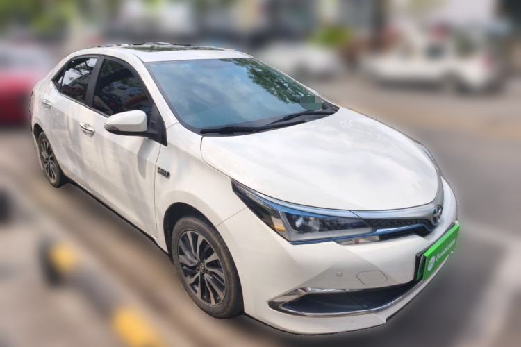 Used Toyota Corolla Hybrid E+ 2019 1.8L E-CVT Leading Edition Front Right 45 Deg