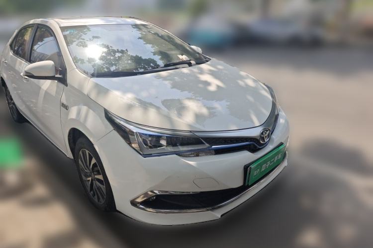 Used Toyota Corolla Hybrid E+ 2019 1.8L E-CVT Leading Edition Front Right 45 Deg