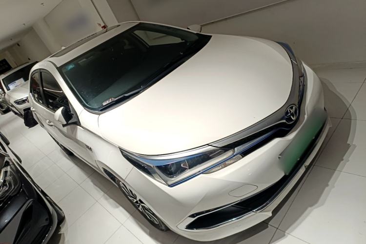Used Toyota Corolla Hybrid E+ 2019 1.8L E-CVT Leading Edition Front Right 45 Deg