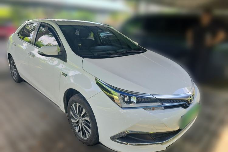 Used Toyota Corolla Hybrid E+ 2019 1.8L E-CVT Leading Edition Front Right 45 Deg
