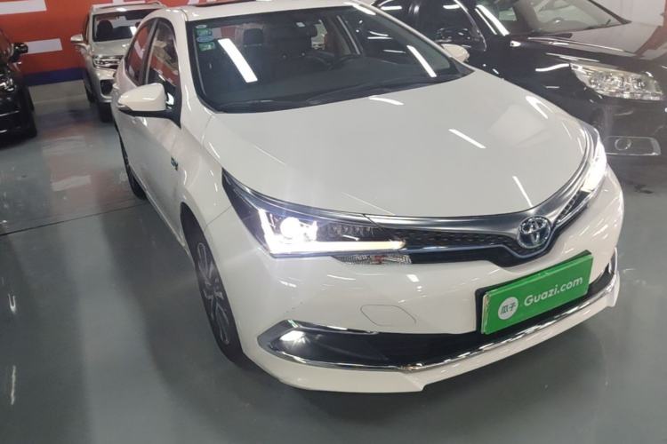 Used Toyota Corolla Hybrid E+ 2019 1.8L E-CVT Luxury Edition Front Right 45 Deg