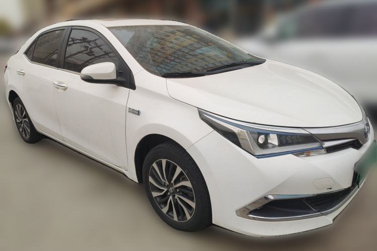 Used Toyota Corolla Hybrid E+ 2019 1.8L E-CVT Leading Edition Front Right 45 Deg