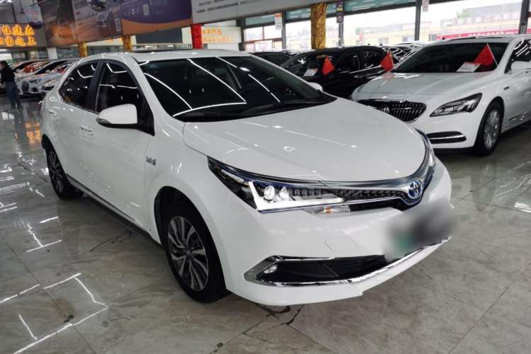 Used Toyota Corolla Hybrid E+ 2019 1.8L E-CVT Luxury Edition Front Right 45 Deg