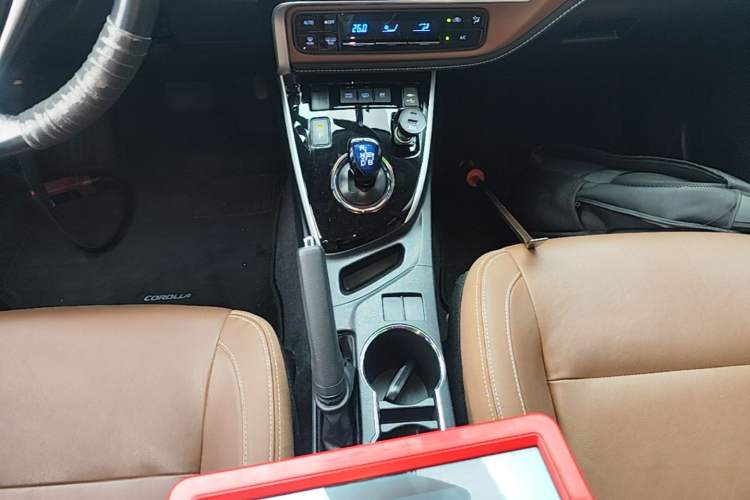 Used Toyota Corolla Hybrid E+ 2019 1.8L E-CVT Luxury Edition Gear Lever