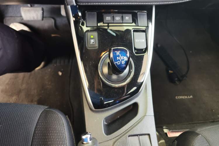 Used Toyota Corolla Hybrid E+ 2019 1.8L E-CVT Leading Edition Gear Lever