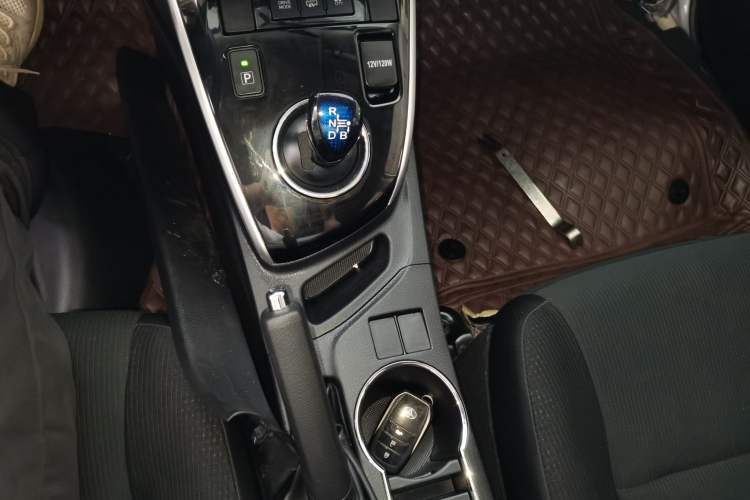 Used Toyota Corolla Hybrid E+ 2019 1.8L E-CVT Leading Edition Gear Lever