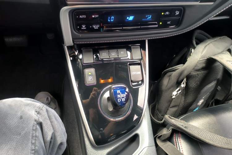 Used Toyota Corolla Hybrid E+ 2019 1.8L E-CVT Leading Edition Gear Lever