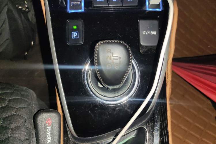 Used Toyota Corolla Hybrid E+ 2019 1.8L E-CVT Pioneer Edition Gear Lever