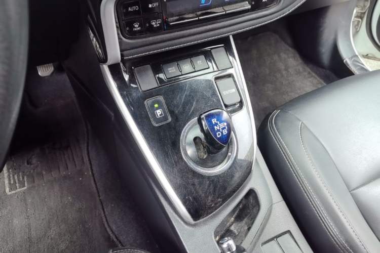 Used Toyota Corolla Hybrid E+ 2019 1.8L E-CVT Leading Edition Gear Lever