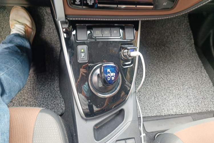 Used Toyota Corolla Hybrid E+ 2019 1.8L E-CVT Leading Edition Gear Lever