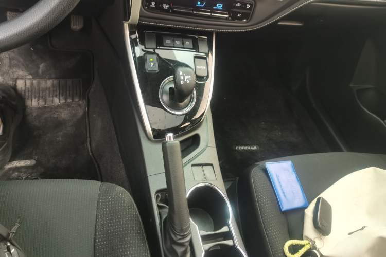 Used Toyota Corolla Hybrid E+ 2019 1.8L E-CVT Leading Edition Gear Lever