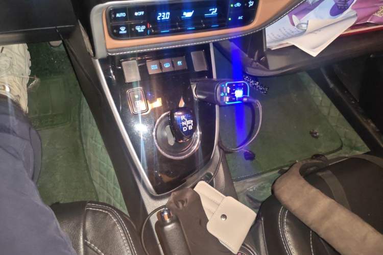 Used Toyota Corolla Hybrid E+ 2019 1.8L E-CVT Leading Edition Gear Lever