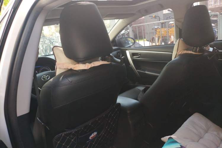 Used Toyota Corolla Hybrid E+ 2019 1.8L E-CVT Leading Edition Headliner