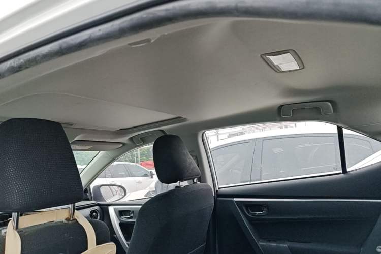 Used Toyota Corolla Hybrid E+ 2019 1.8L E-CVT Leading Edition Headliner