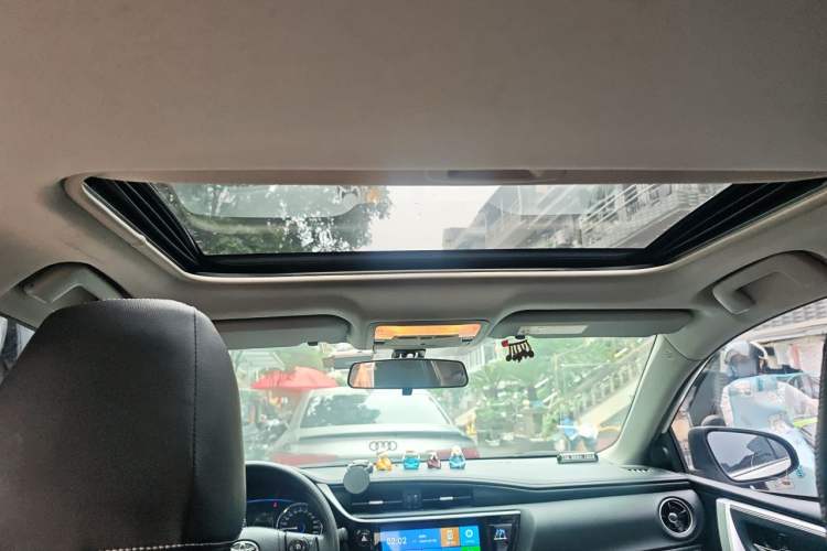 Used Toyota Corolla Hybrid E+ 2019 1.8L E-CVT Leading Edition Headliner