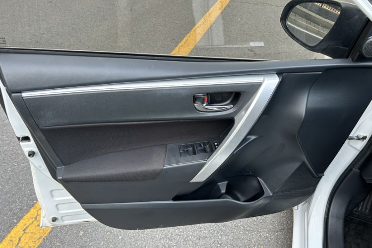 Used Toyota Corolla Hybrid E+ 2019 1.8L E-CVT Leading Edition Interior 11
