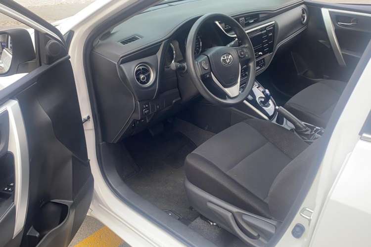 Used Toyota Corolla Hybrid E+ 2019 1.8L E-CVT Leading Edition Interior 2