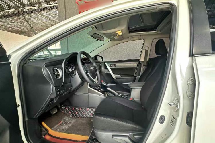 Used Toyota Corolla Hybrid E+ 2019 1.8L E-CVT Leading Edition Interior 2