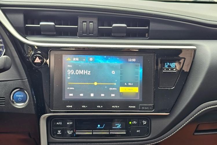 Used Toyota Corolla Hybrid E+ 2019 1.8L E-CVT Luxury Edition Interior 3