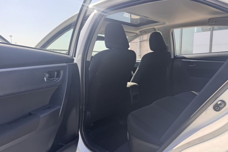 Used Toyota Corolla Hybrid E+ 2019 1.8L E-CVT Leading Edition Interior 3