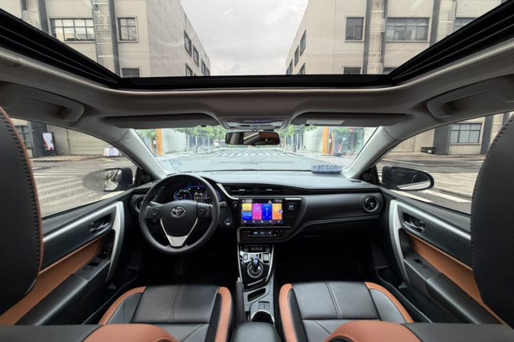 Used Toyota Corolla Hybrid E+ 2019 1.8L E-CVT Leading Edition Interior 3